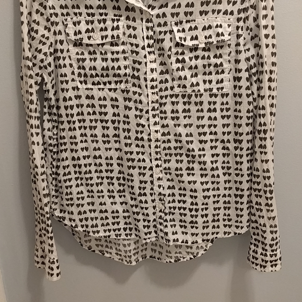 Heart Pattern Button Down Top - Picture 3 of 4